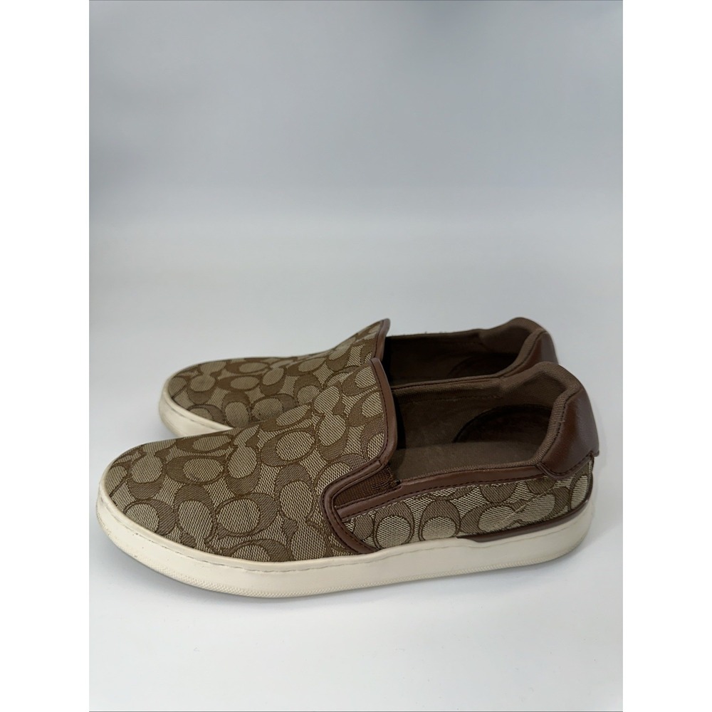 COACH Wells Ladies Slip on Sneaker 9.5B Khaki Saddle Trim Signature Jacquard